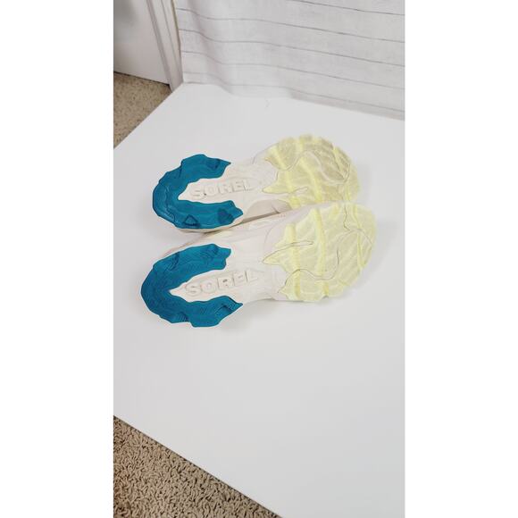 Sorel Kinetic Breakthru Day Lace Shoes in Bleached Ceramic, sz 9.5 - Picture 13 of 16